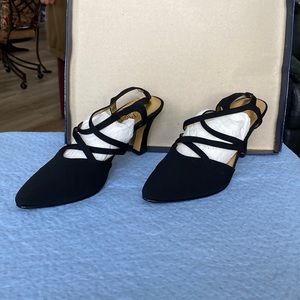 PM Collections by 9.2.5 Black Shoe Size 8B